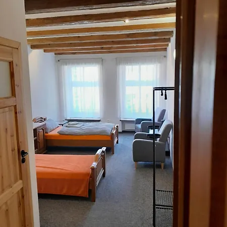 Bed & Breakfast Academus Pub & 4*