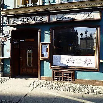 Academus Pub & Alojamento de Acomodação e Pequeno-almoço Wrocław