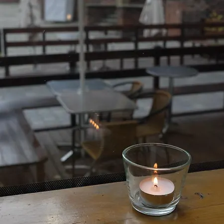 Academus - Pub, Rooms, Cider