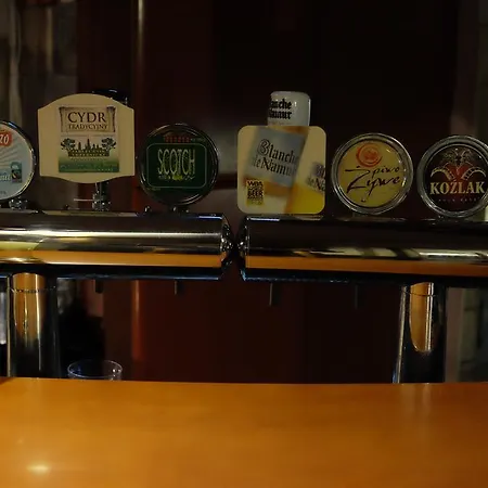 Academus - Pub, Rooms, Cider Вроцлав