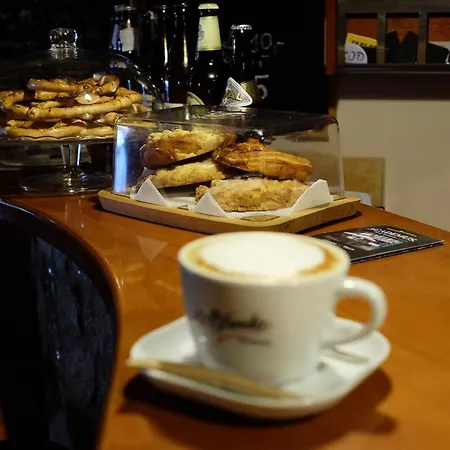 Bed & Breakfast Academus Pub & 4*