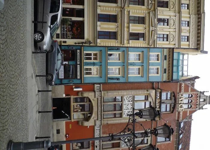 Nocleg ze śniadaniem Academus Pub & 4*