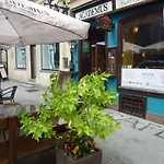 Academus - Pub, Rooms, Cider