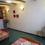 Academus - Pub, Rooms, Cider