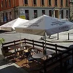 Academus - Pub, Rooms, Cider فندق مبيت وإفطار 4*