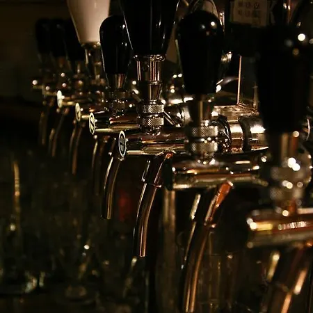 Academus - Pub, Rooms, Cider Bed and breakfast 4*