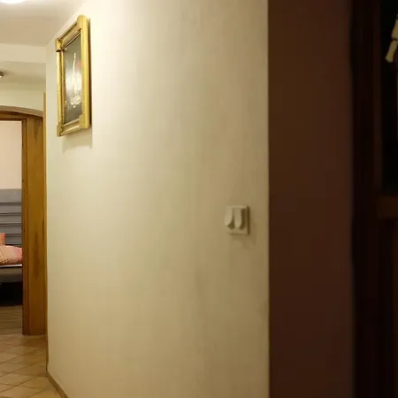 Academus Pub & B&B 4*