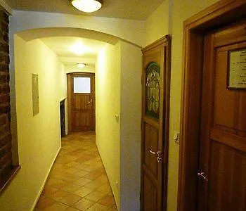 Academus - Pub, Rooms, Cider