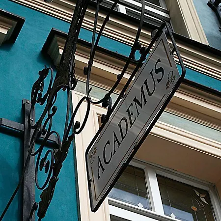 Academus - Pub, Rooms, Cider