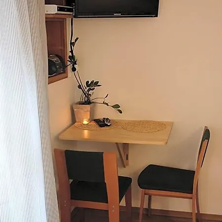 Nocleg ze śniadaniem Academus - Pub, Rooms, Cider 4*