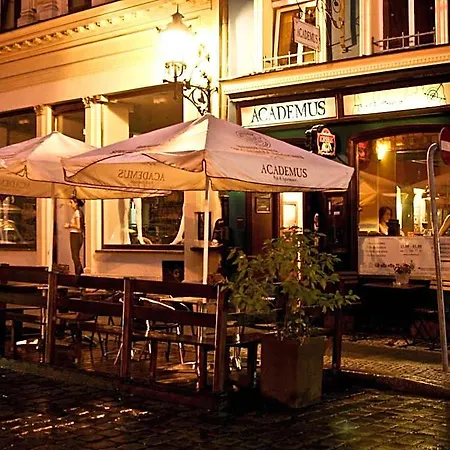Academus - Pub, Rooms, Cider Bed & Breakfast Wrocław