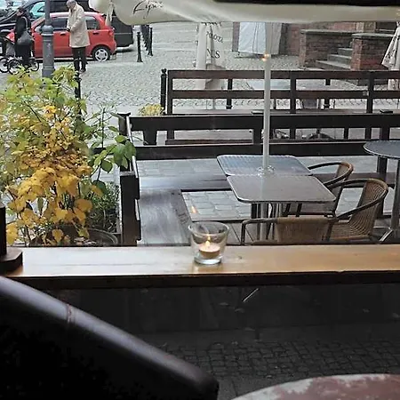 Nocleg ze śniadaniem Academus - Pub, Rooms, Cider