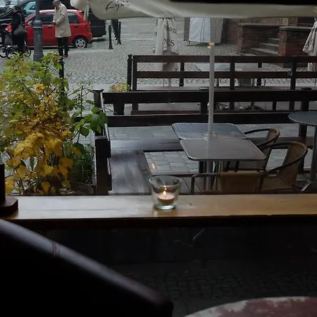 Nocleg ze śniadaniem Academus - Pub, Rooms, Cider
