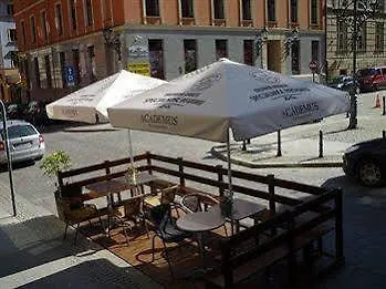 Academus Pub & Oda ve Kahvaltı 3*