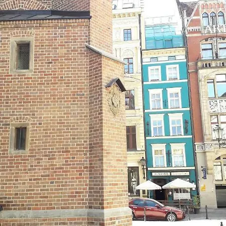 Oda ve Kahvaltı Academus Pub & Wroclaw