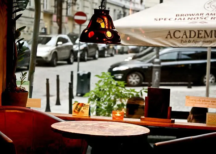 Bed and breakfast Academus Pub&guest House Breslavia