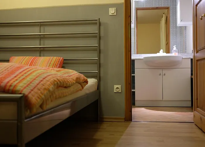 Bed & Breakfast Academus Pub & Vratislav