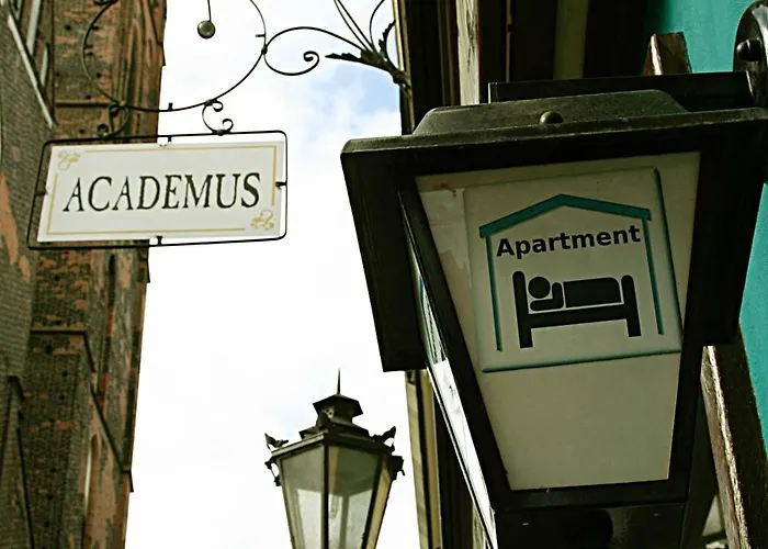 Bed and Breakfast Academus Pub & 4*