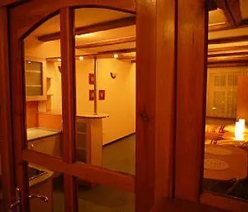 Academus Pub&guest House Bed and breakfast