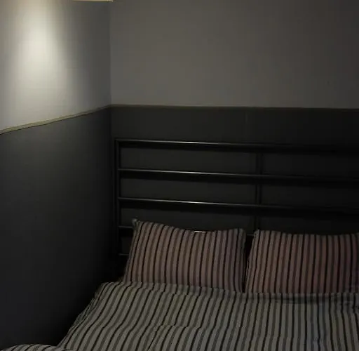 Bed and breakfast Academus Pub&guest House Breslavia