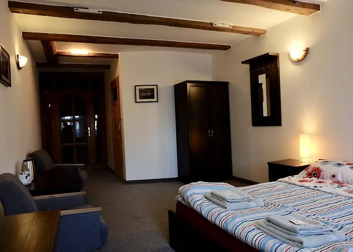 Bed and breakfast Academus Pub&guest House 4*