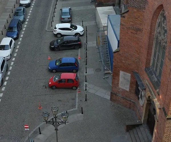 Bed and breakfast Academus Pub&guest House 4*